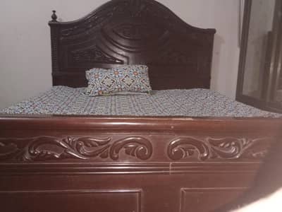 Full size bed Made of real wood
