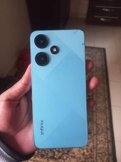 Infinix 30i 4+4  128 set or charger k Sath  exchange possible