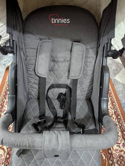 tinnies grey pram