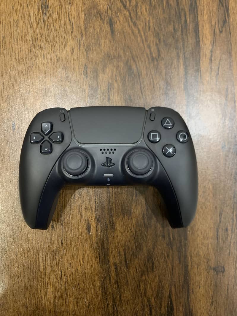 DualSense 5 controller 1