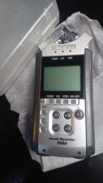 Zoom H4n – Portable Handy Recorder