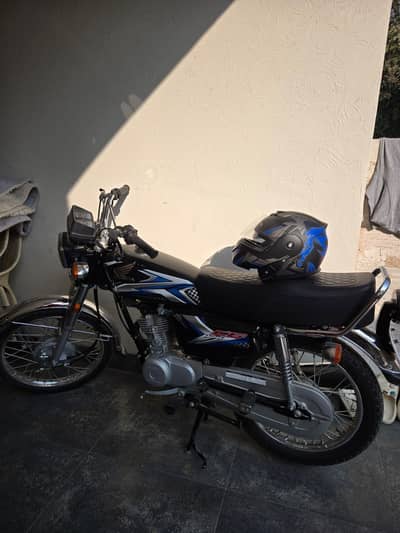 Honda 125 Black