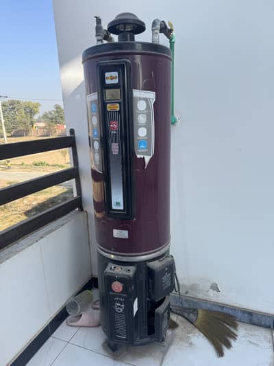 Super Asia geyser 35 gallon