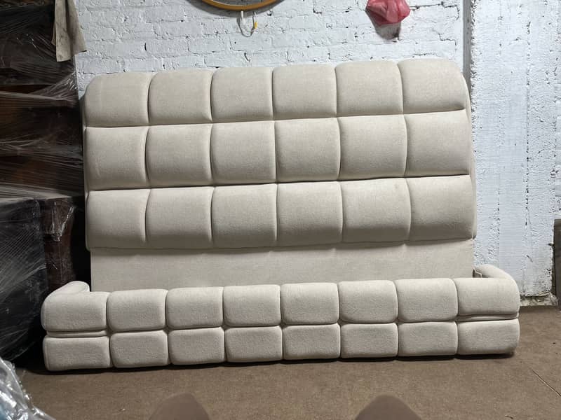 Bubble bed/king bed/bed/bed set/poshish bed/cousin bed/ 1