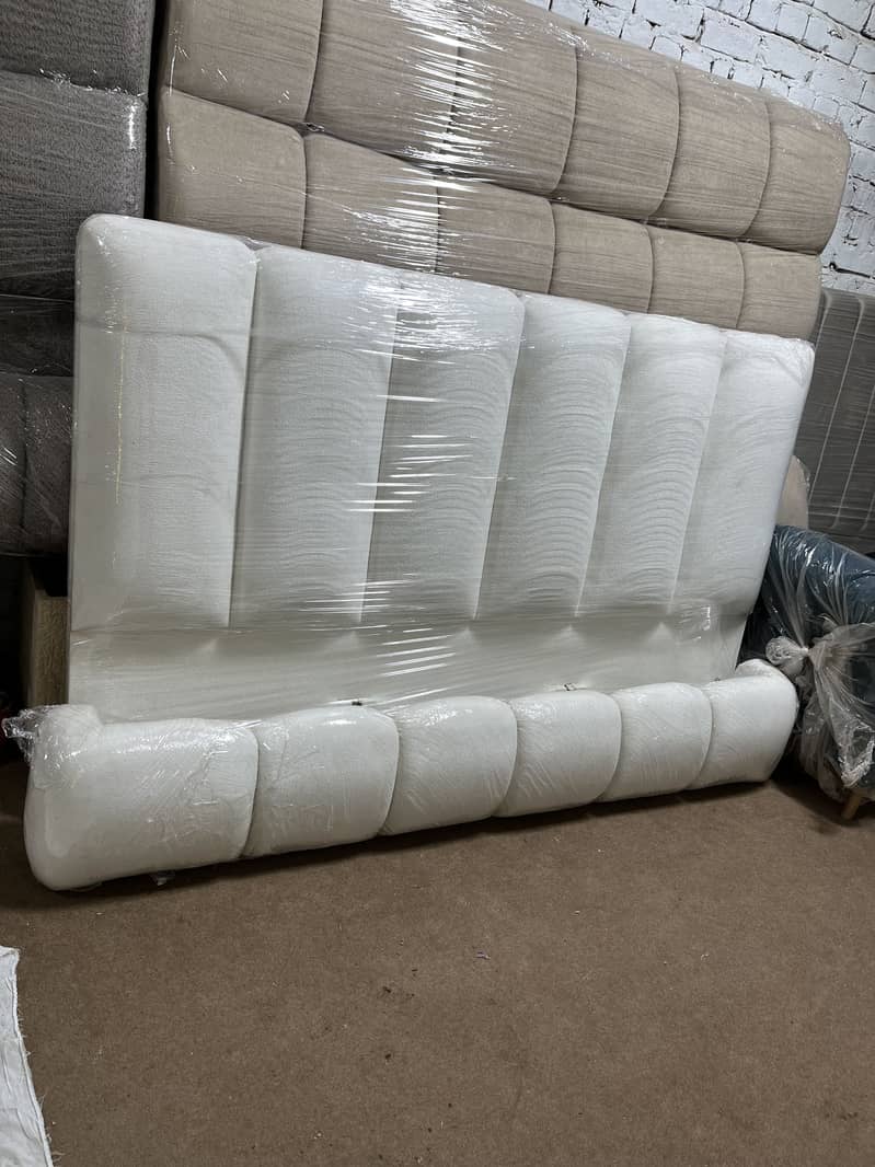 Bubble bed/king bed/bed/bed set/poshish bed/cousin bed/ 4