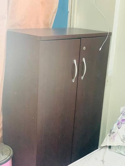 WOODEN CUPBOARD IN BEST CONDITION FOR SALE