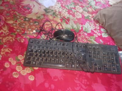 keyboard aur mouse all ok hai Dell ka keyboard hai aur mouse