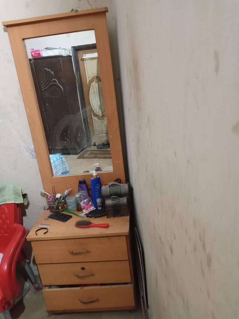 dressing table 2