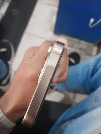 iPhone XR convert 15 pro