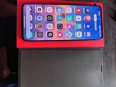 Oneplus 11 only  1 Green Line issue look likr Brand New