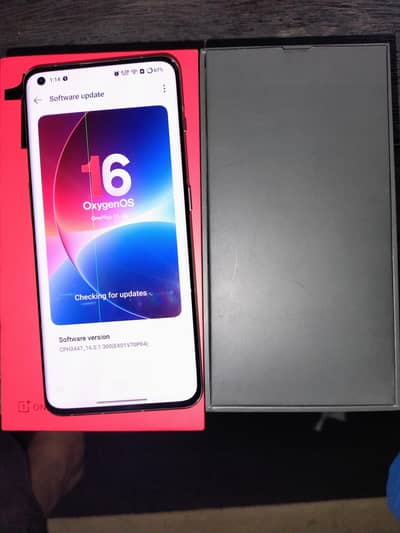 Oneplus 11 16 Gb Ram 512 Rom 1 Green Line issue look likr Brand New