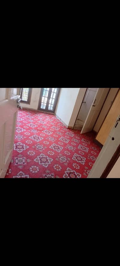 separate private room for rent in G6