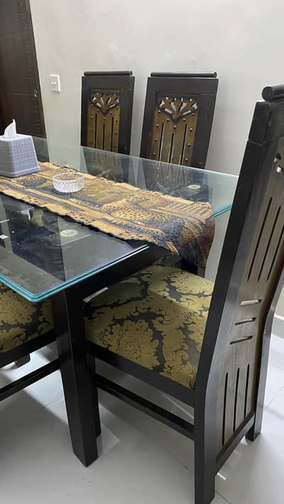 dinning table 6 seater