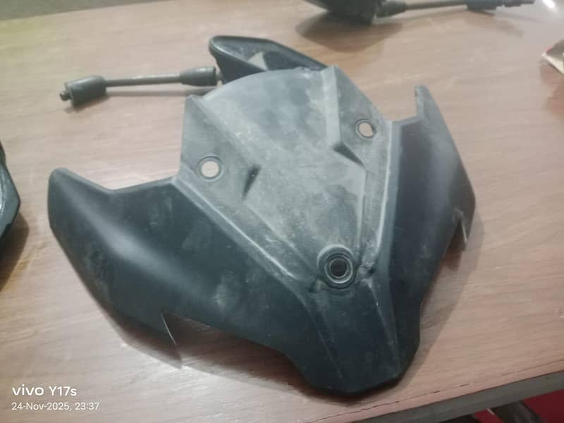 CB 150 Visor and Handle 3