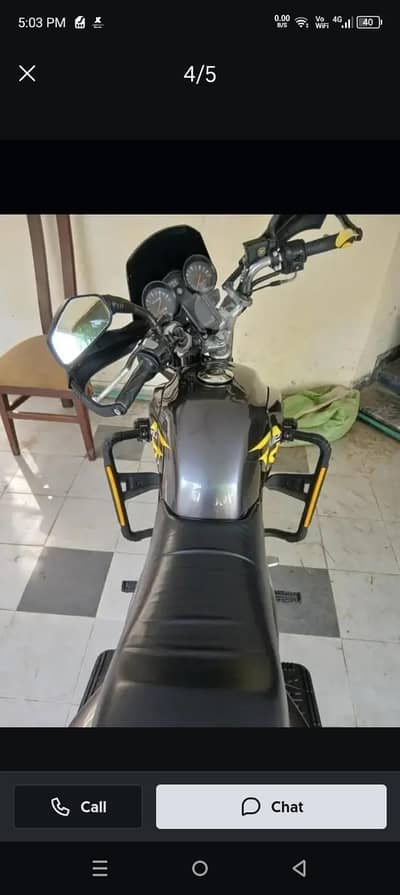 very neet and clean bike extra asccerriores are installed afer the mar