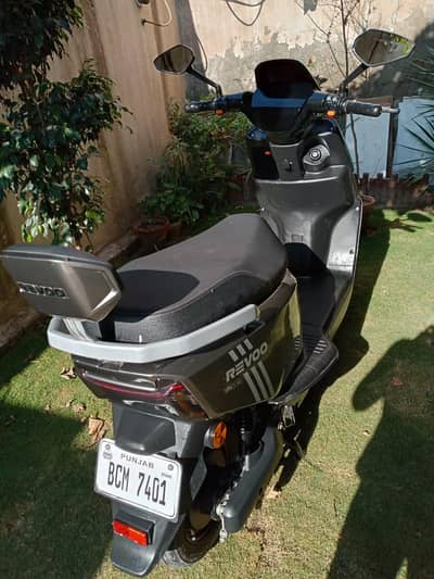 electric bike Revo compni ki ha