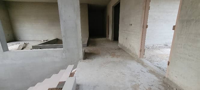 600 Sq Yard Grey Structure VVIP Sector W-3 Of Gulshan-E-Maymar Near City School