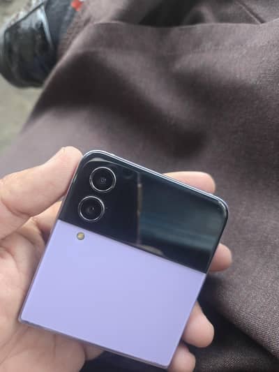 Samsung z Flip 4 PTA Approved