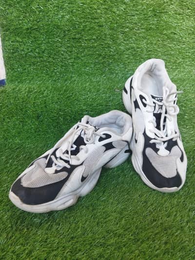 Vietnam brand light weight jogger shoes