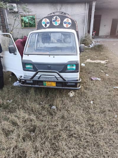 Suzuki Ravi pickup truck