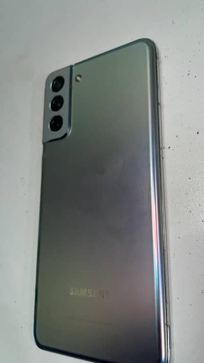 Samsung S21 plus 5G.   8/128 GB