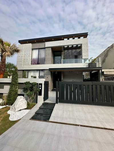 1 KANAL BRAND NEW ULTRA MODERN DESIGN HOUSE FOR SALE IN DHA PHASE 6
