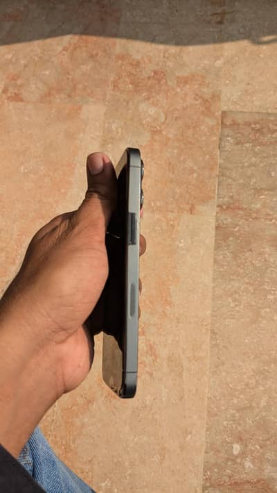 iPhone 13 pro jv 84 battery condition 10/10  03047103700