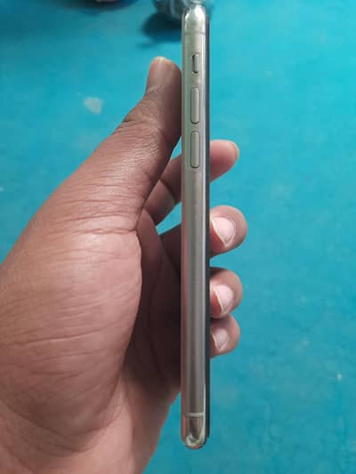 Iphone 11  pro non PTA