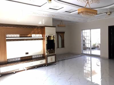 1 Kanal Upper Portion Beautiful Location