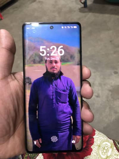 With box and charger 8/256