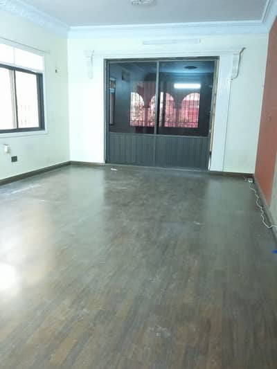 INDEPENDENT SILENT COMMERCIAL HOUSE