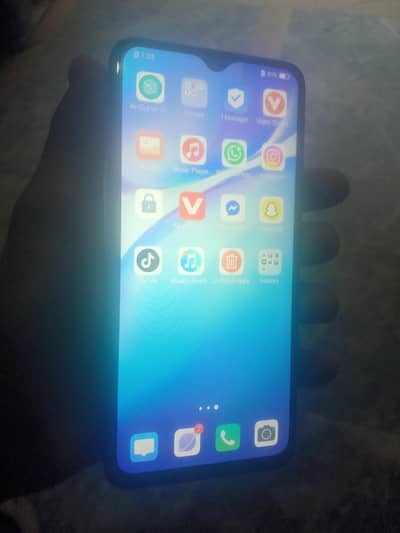 vivo y 19 8 gb ram 256 GB memory.  pta approved