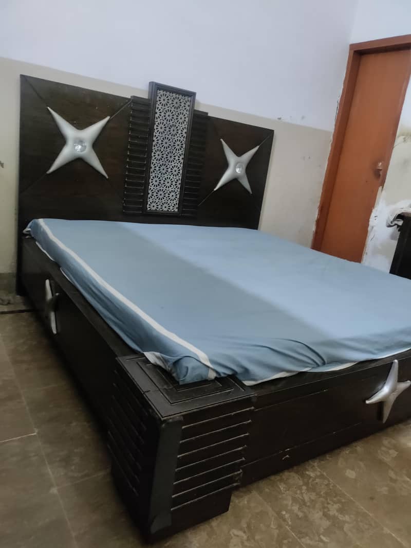bedroom set complete 3