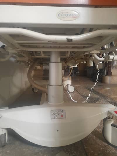 3،Function Electric Hospital Bed  with mattress in Good Condition