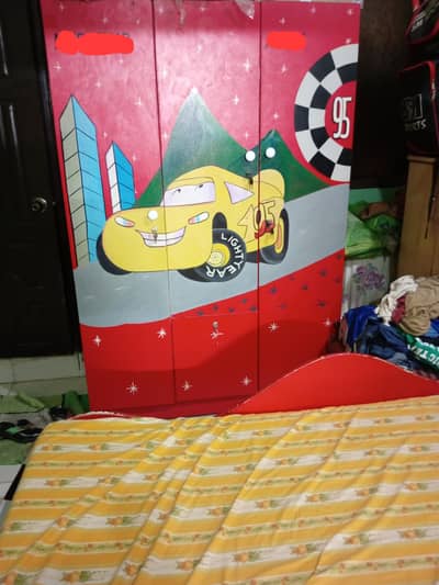 Kids bed and Almirah