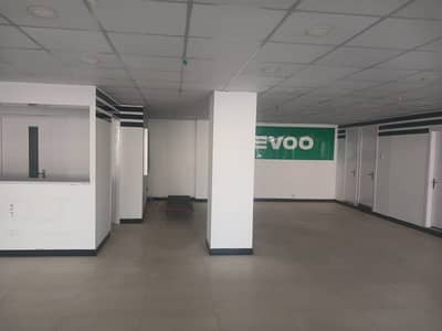 Out Class Location Good For School College And Call Center 35 Big Hall And 35 Bathroom