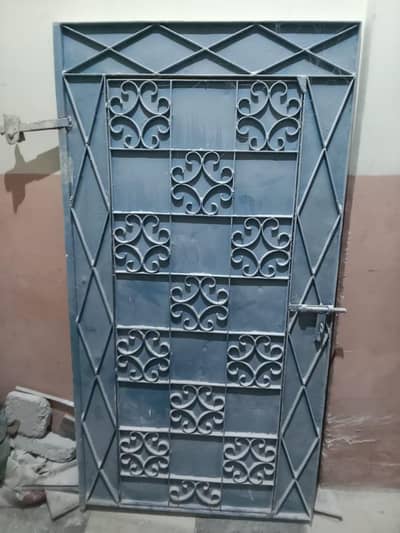 iron Door Heavy and Good condition