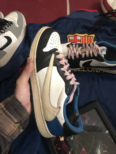 AIR JORDAN 1 LOW FRAGMENT X TRAVIS SCOTT