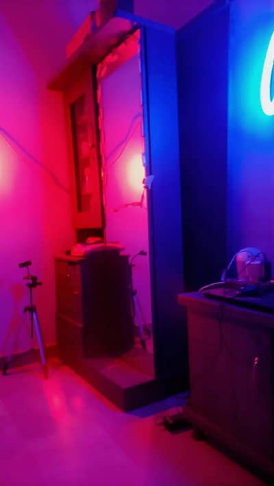 sliding mirror dressing urgent sale