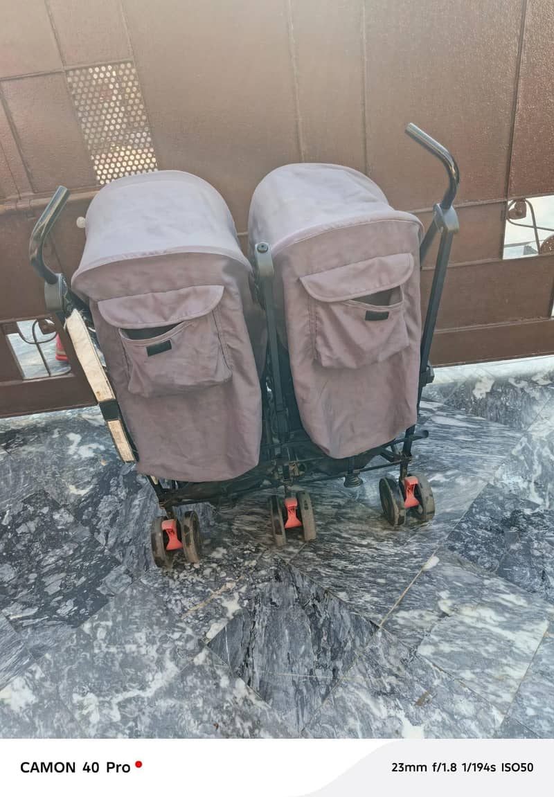double pram 3