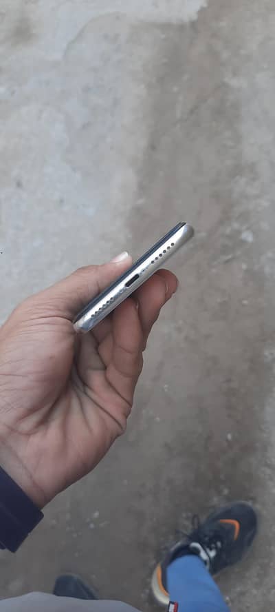 Iphone X . . . . 0311/4323/020