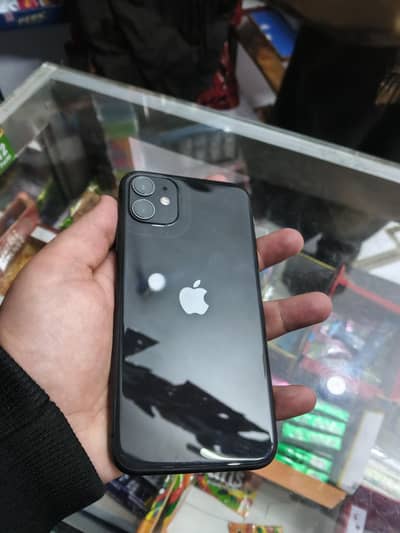 iPhone 11 gv 64 83% battery health with box