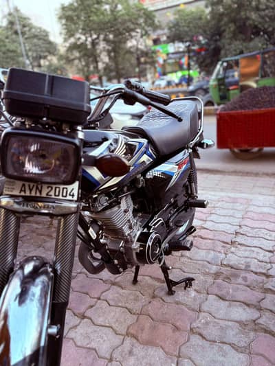 Honda cg 125 2025 model  black