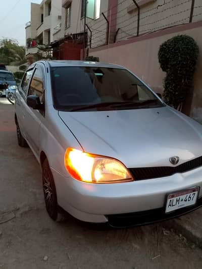 Toyota Echo ( Platz UK Variant )