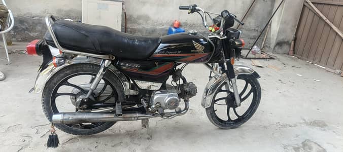 model 2012 h koi b Kam jnhi hone wala all ok h
