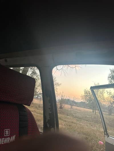 Mehran 1993 model family use mean ha ,, just buy on drive