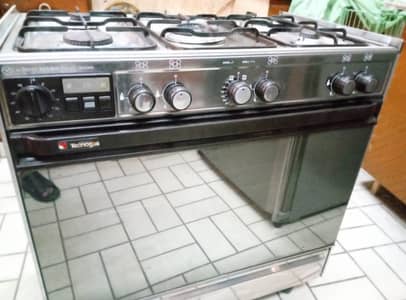 Technogas Italy 5-Burner Gas Oven – Imported, Excellent Condition