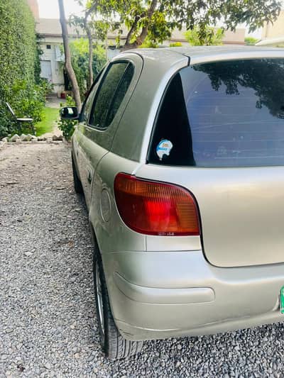 Toyota Vitz 2002