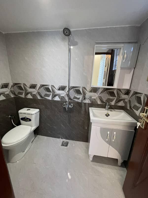 4 Marla Upper Portion For Rent 1