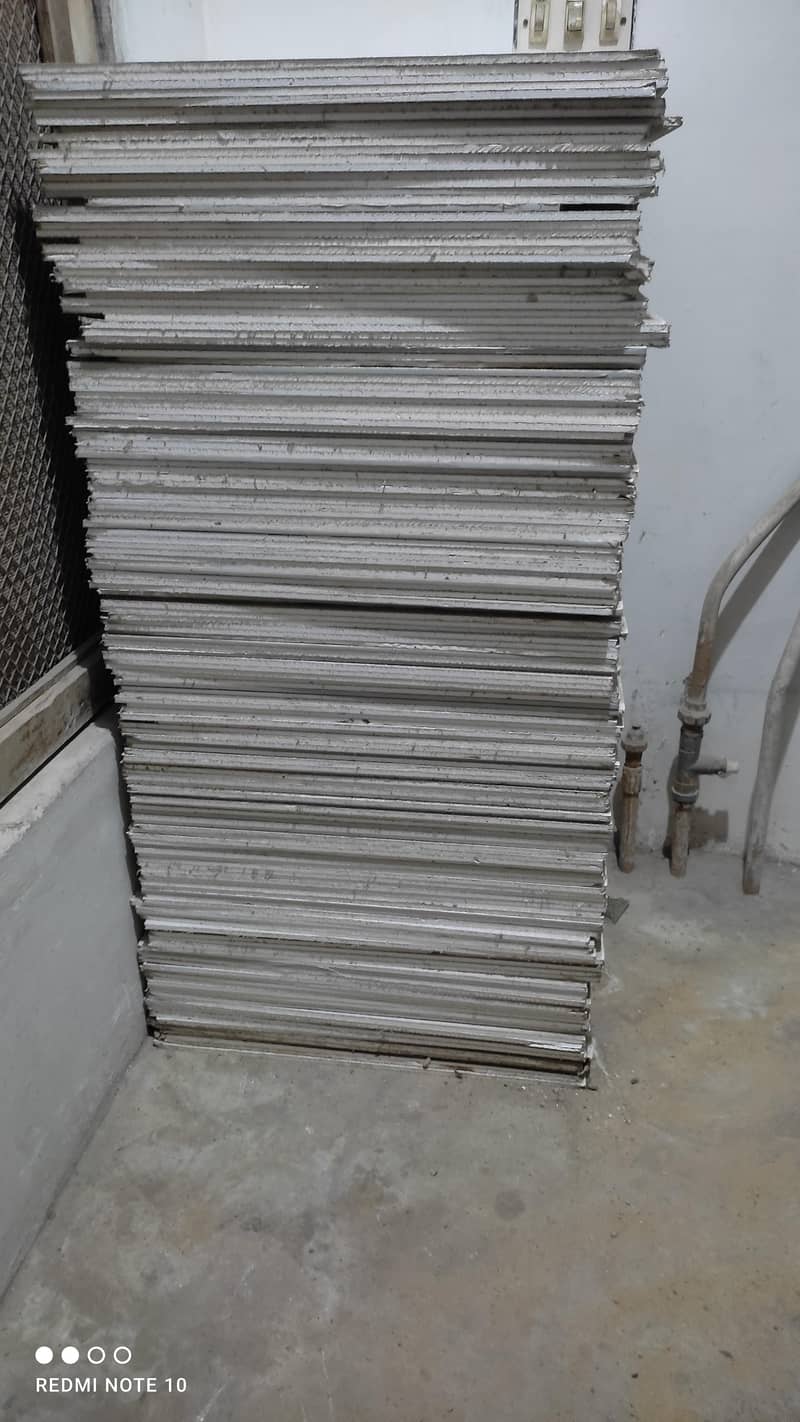 False ceiling 2 × 2 0